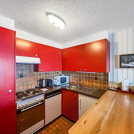 Lift Bear - 4valleys - Swiss Alps *