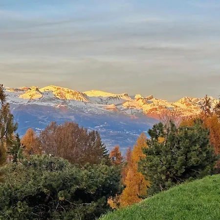 Lift Bear - 4valleys - Swiss Alps アパート